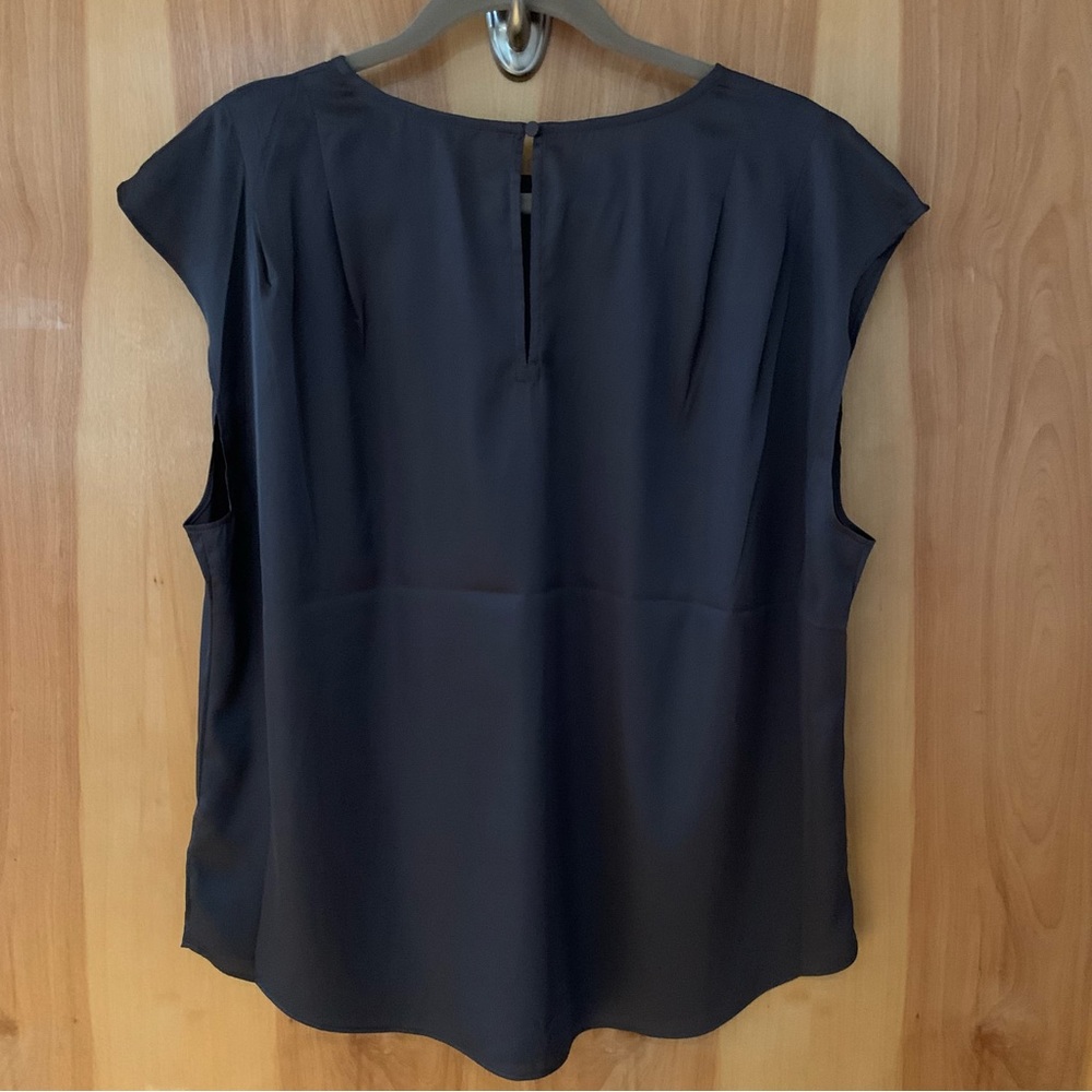 Express NWT Top - Picture 7 of 9